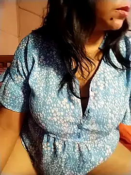 Snapshot of tharu_sweet chatting on 16, 11, 2025 tharu sweet online show from 16, 11, 2025