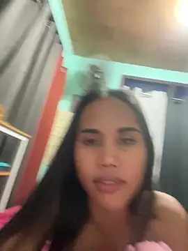 Laura yourhottestbabe123 online show from 4, 2, 2025