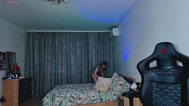 Snapshot of _whiteprincess chatting on 7, 11, 2025 whiteprincess online show from 7, 11, 2025