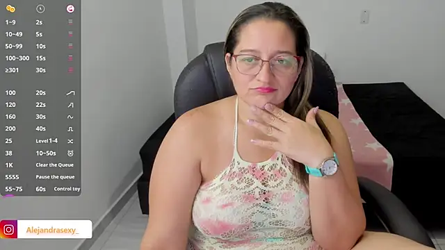 alejandra milf  online show from 20, 4, 2026