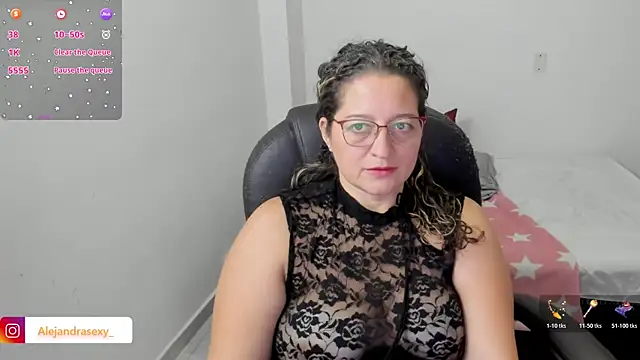Snapshot of alejandra_milf_ chatting on 22, 5, 2026 alejandra milf online show from 22, 5, 2026