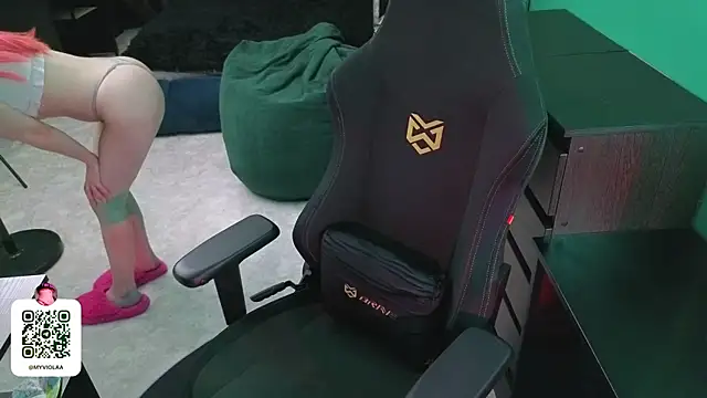 Maya Viola online show from 28, 4, 2026