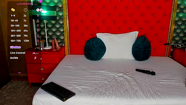 VallerieJones online show from 6, 10, 2025