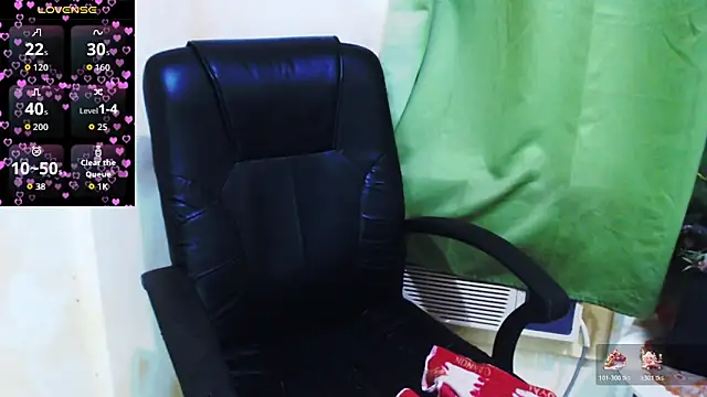 Snapshot of Alliayah_Hollyx chatting on 21, 12, 2025 Alliayah Hollyx online show from 21, 12, 2025