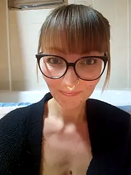 MissMialicious online show from 11, 2, 2025