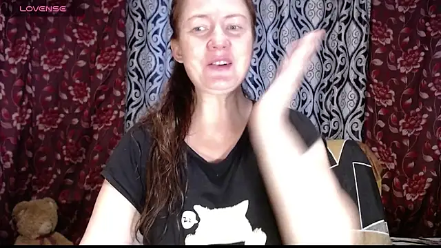 EmilyDoth online show from 13, 9, 2025