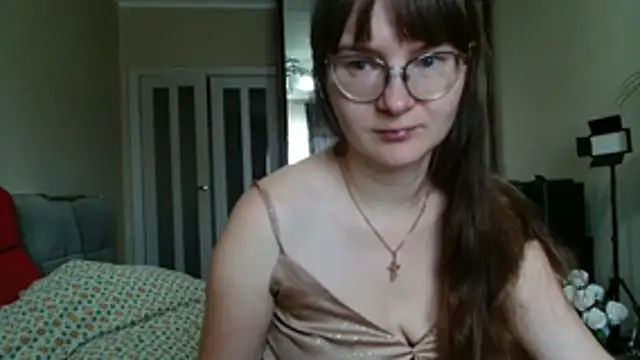 KiraGoldens online show from 17, 6, 2026