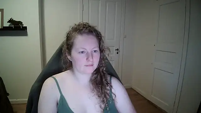 Girlnina-1995 online show from 30, 12, 2024