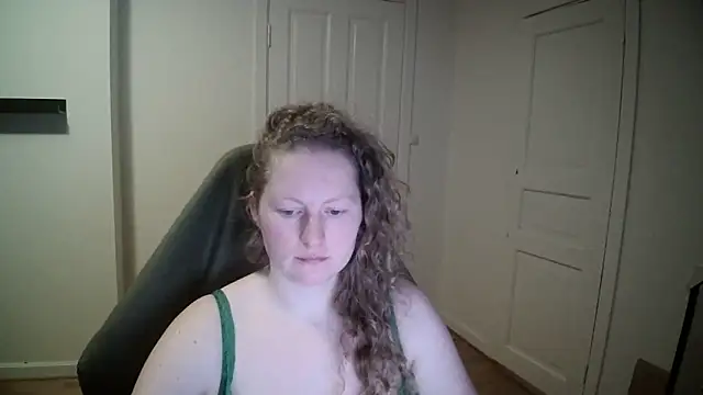 Girlnina-1995 online show from 10, 2, 2025