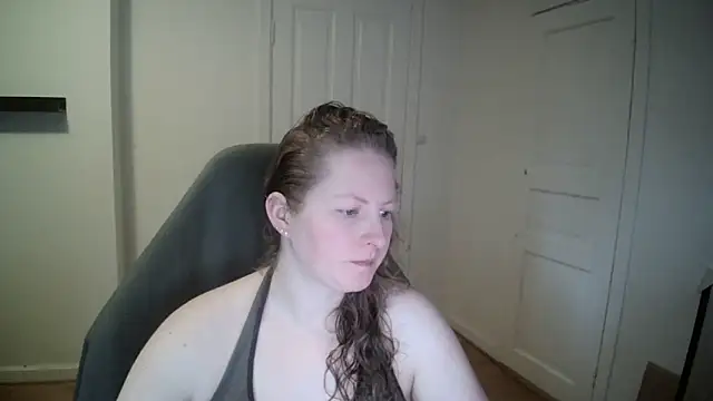 Girlnina-1995 online show from 11, 2, 2025