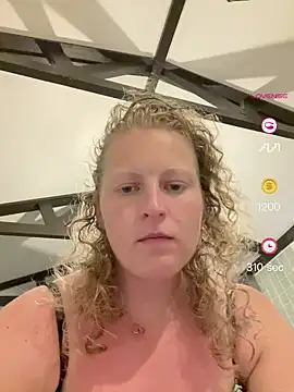 Snapshot of Girlnina-1995 chatting on 2, 6, 2026 Girlnina-1995 online show from 2, 6, 2026