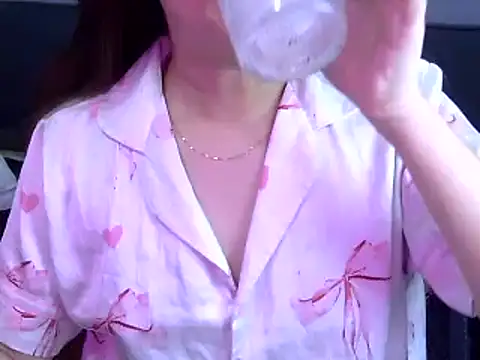 Bee 2k online show from 18, 4, 2026