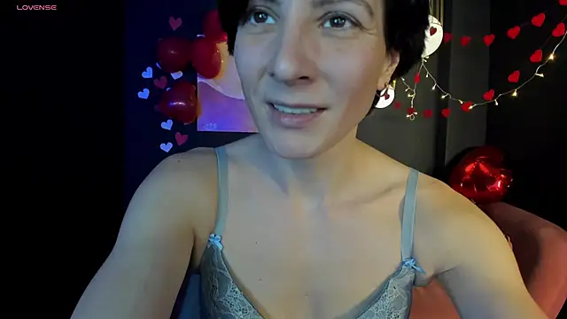 LorenDaze online show from 15, 2, 2025