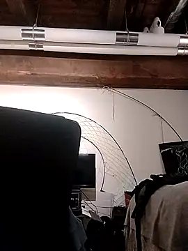 eatmeplease44 online show from 16, 9, 2025