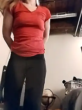 eatmeplease44 online show from 8, 10, 2025