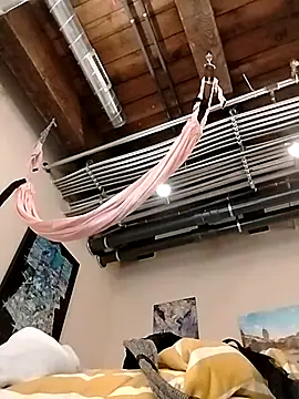 eatmeplease44 online show from 19, 3, 2026