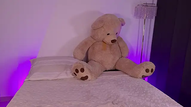 liagirl cute online show from 6, 3, 2026