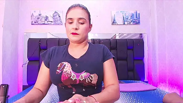 Snapshot of _carolina_fox chatting on 8, 2, 2025 carolina fox online show from 8, 2, 2025