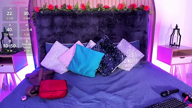 Karlagonzales  online show from 7, 11, 2025