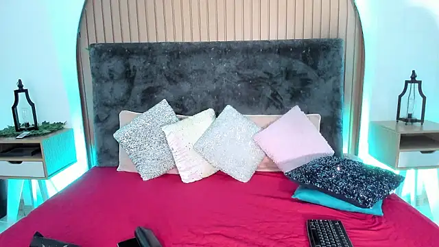 Karlagonzales  online show from 7, 2, 2026