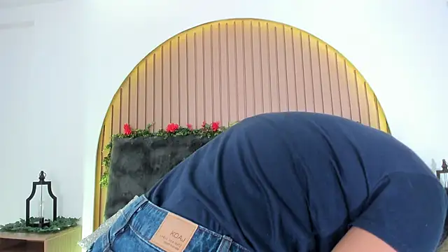 Karlagonzales  online show from 5, 3, 2026