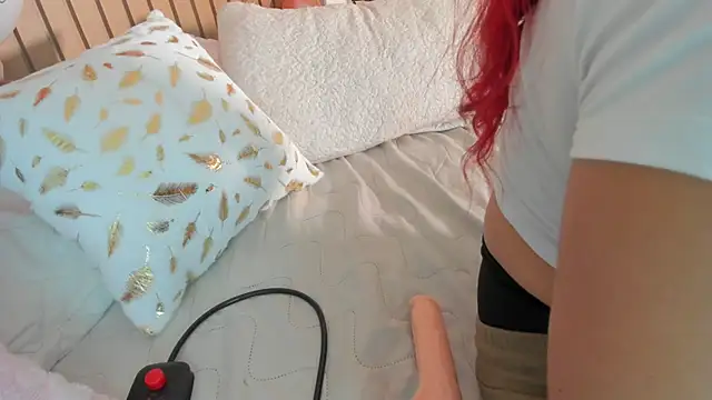 Karlagonzales  online show from 19, 4, 2026