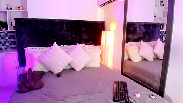 Snapshot of Karlagonzales_ chatting on 4, 6, 2026 Karlagonzales online show from 4, 6, 2026