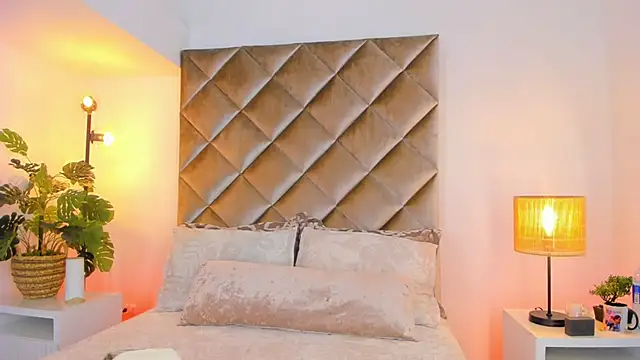 malaia hills online show from 24, 4, 2026