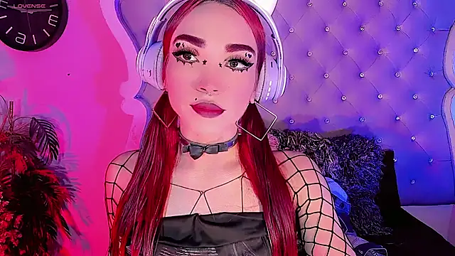 Snapshot of LeyXandrabraz chatting on 5, 5, 2026 LeyXandrabraz online show from 5, 5, 2026