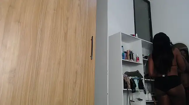 Snapshot of peeky_pinky chatting on 2, 3, 2025 peeky pinky online show from 2, 3, 2025