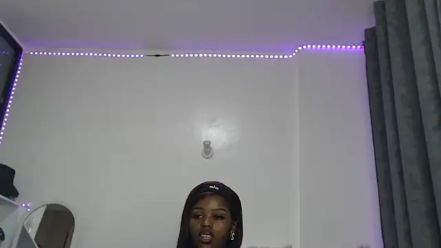 Snapshot of peeky_pinky chatting on 5, 11, 2025 peeky pinky online show from 5, 11, 2025