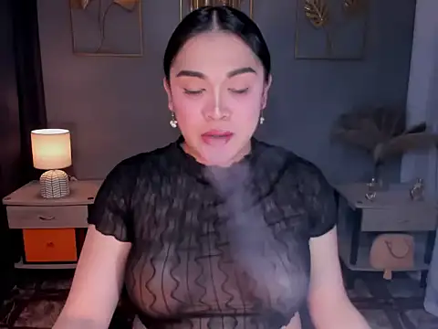 Snapshot of MaxeneCullens chatting on 7, 11, 2025 MaxeneCullens online show from 7, 11, 2025