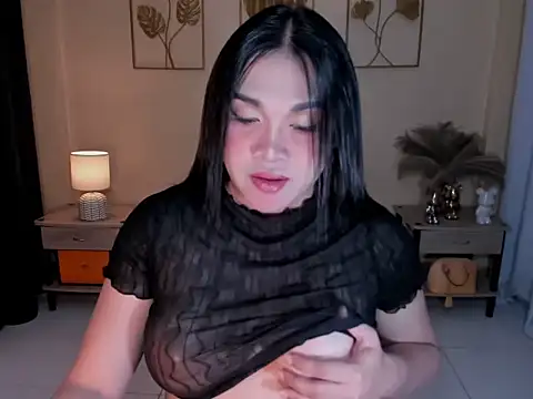 Snapshot of MaxeneCullens chatting on 28, 5, 2026 MaxeneCullens online show from 28, 5, 2026