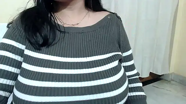 Snapshot of HOT_CHILLY chatting on 17, 11, 2025 HOT CHILLY online show from 17, 11, 2025