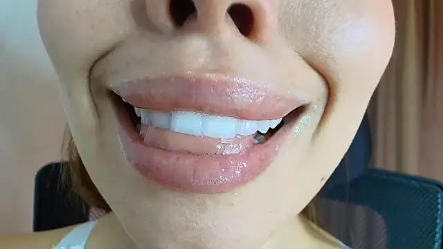 lisbet21x online show from 10, 4, 2026