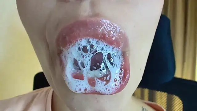 lisbet21x online show from 24, 4, 2026