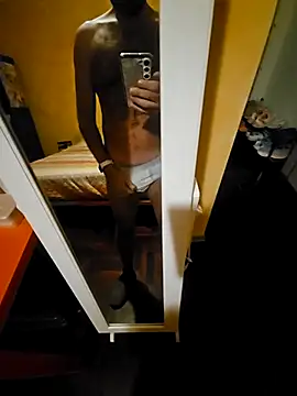 Dolceporco19 online show from 5, 11, 2025