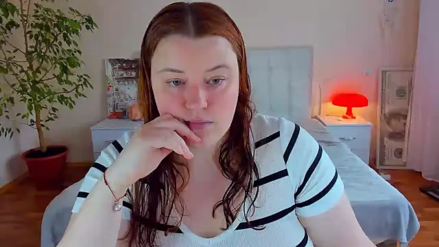 Snapshot of PolinaSalvatore chatting on 19, 5, 2026 PolinaSalvatore online show from 19, 5, 2026