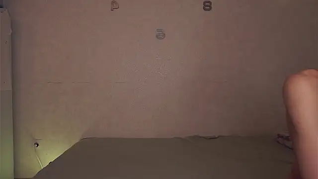 missbeatriss online show from 2, 2, 2025