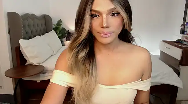 liaa lurrecams online show from 2, 1, 2025