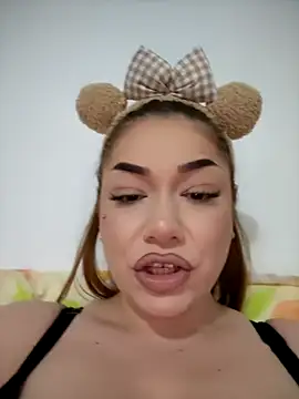 Snapshot of Ella_sweety chatting on 9, 7, 2026 Ella sweety online show from 9, 7, 2026
