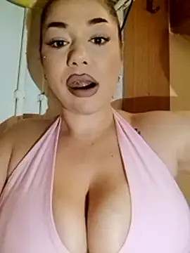 Snapshot of Ella_sweety chatting on 3, 8, 2026 Ella sweety online show from 3, 8, 2026
