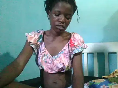 sweetchic  online show from 5, 3, 2025