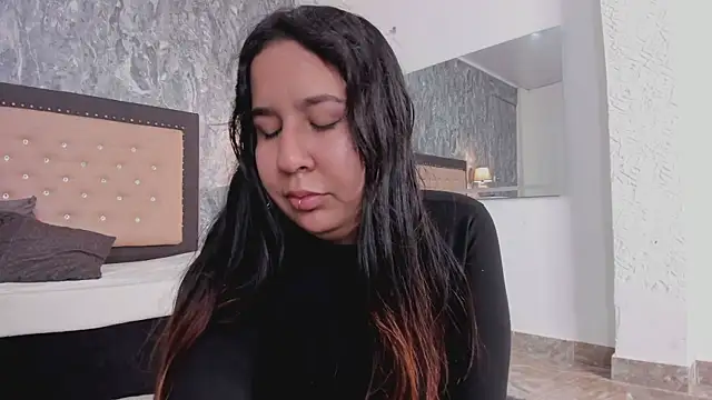 Lia sarahi online show from 1, 12, 2025