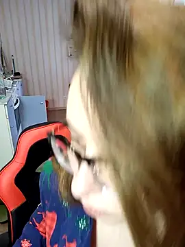 DienkaGreen online show from 12, 1, 2025