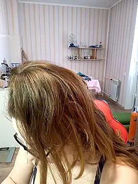 DienkaGreen online show from 23, 2, 2025