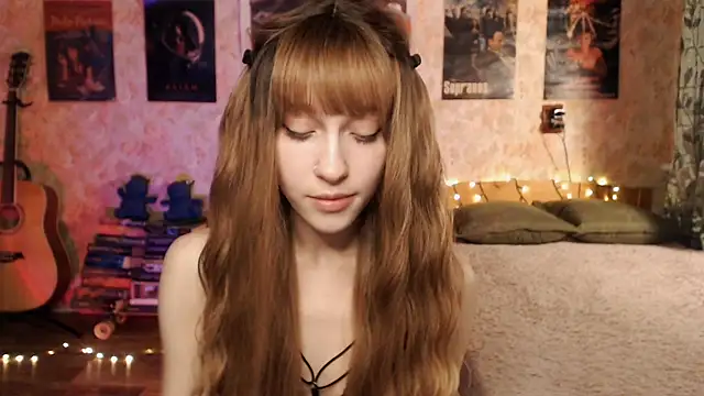 Snapshot of Friendly_Ellie chatting on 26, 12, 2024 Friendly Ellie online show from 26, 12, 2024