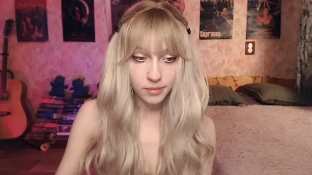 Snapshot of Friendly_Ellie chatting on 6, 2, 2025 Friendly Ellie online show from 6, 2, 2025