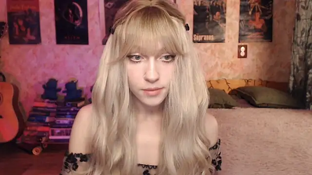 Snapshot of Friendly_Ellie chatting on 12, 2, 2025 Friendly Ellie online show from 12, 2, 2025