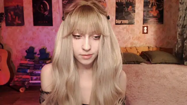 Snapshot of Friendly_Ellie chatting on 28, 2, 2025 Friendly Ellie online show from 28, 2, 2025